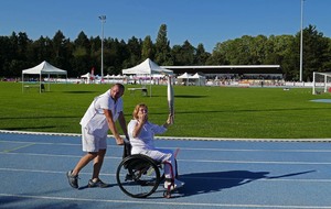 66e00e0ee483e_2024flammeparalympiquegrigny006.JPG